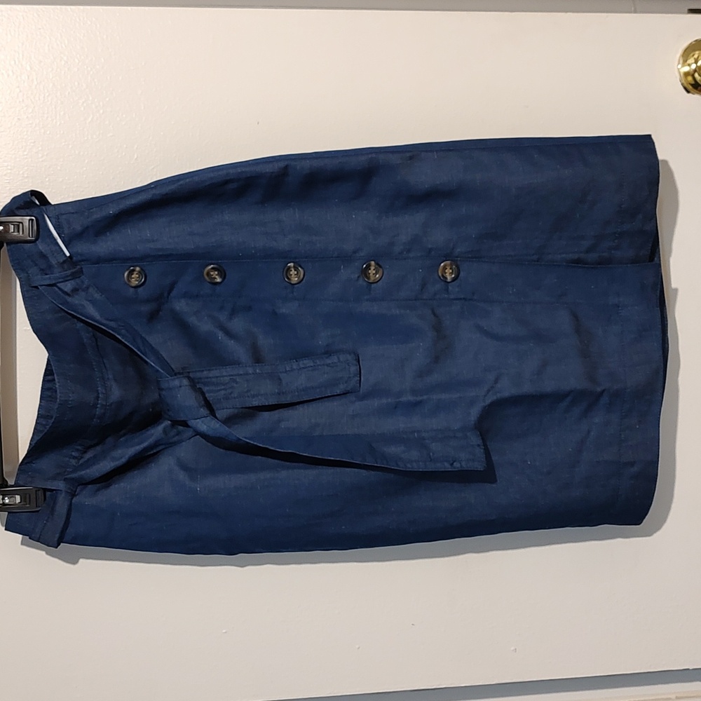And Taylor Blue Jean Lined Skirt With Buttons Down The Side Size 4